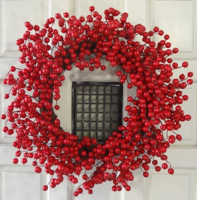 24 Inches Red Berry Wreath