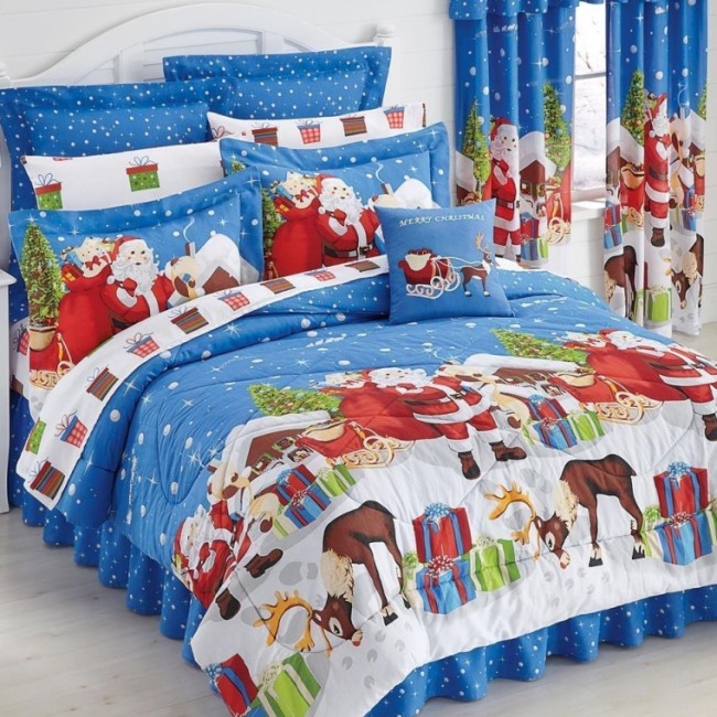 Blue Santa Claus & Reindeer Christmas Presents King Comforter Set