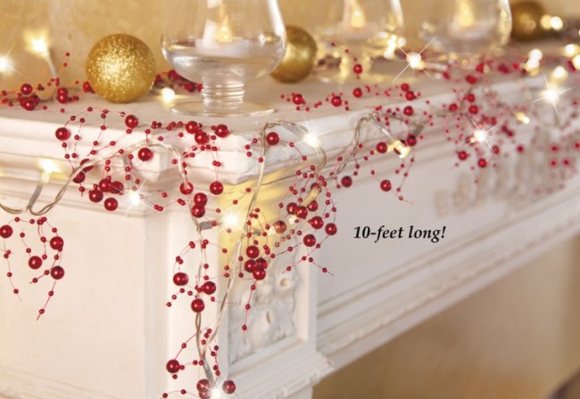 Lighted Berry-Beaded Holiday Garland