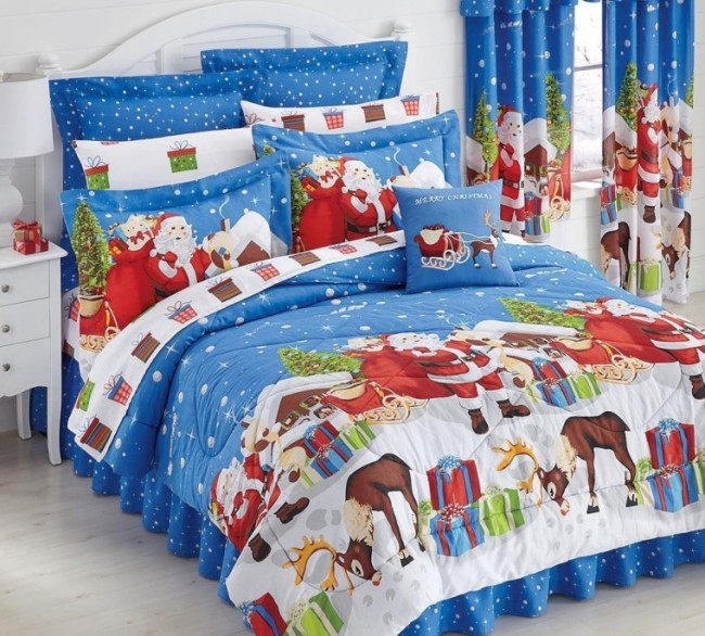 Blue Santa Claus & Reindeer Christmas Presents Queen Comforter Set