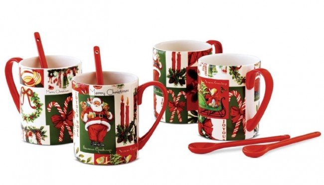 Vintage Holiday Set of 4 Mugs with Spoons