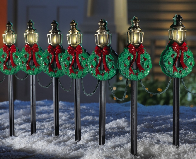 Christmas Lamp Posts Holiday Path Lights