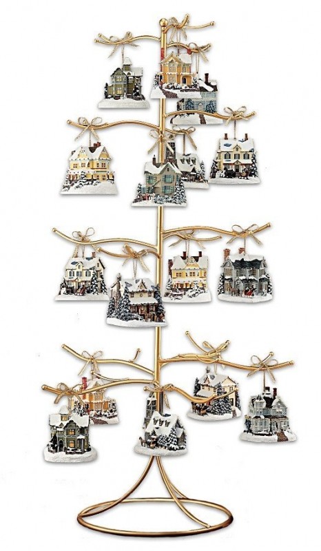 Gold Wire Ornament Tree Display