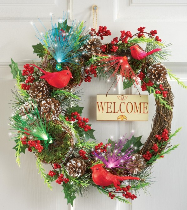 Fiber Optic Cardinal Berry Welcome Wreath | Christmas