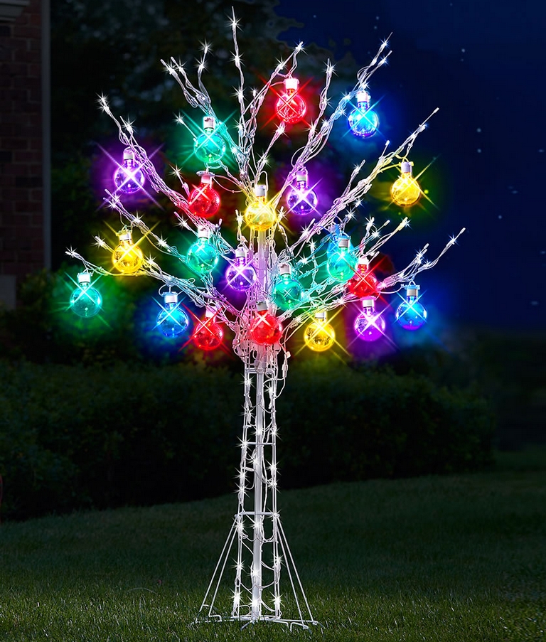 The 6′ Ultrabright Ornament Tree