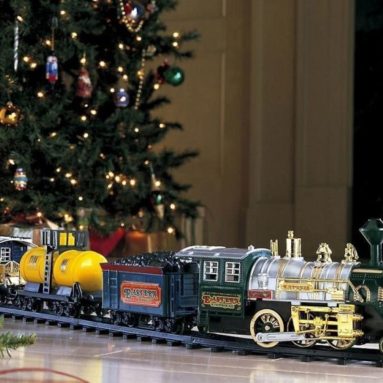 Train Set Wrap around Christmas Tree Holiday & Seasonal Home Décor