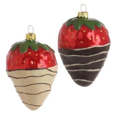 Chocolate Dipped Strawberry Christmas Ornaments